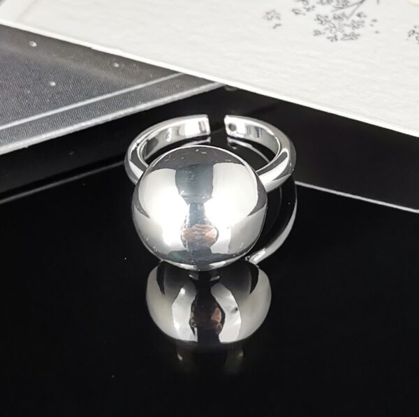 LR30002 SIV in size 8(open but not adjustable)